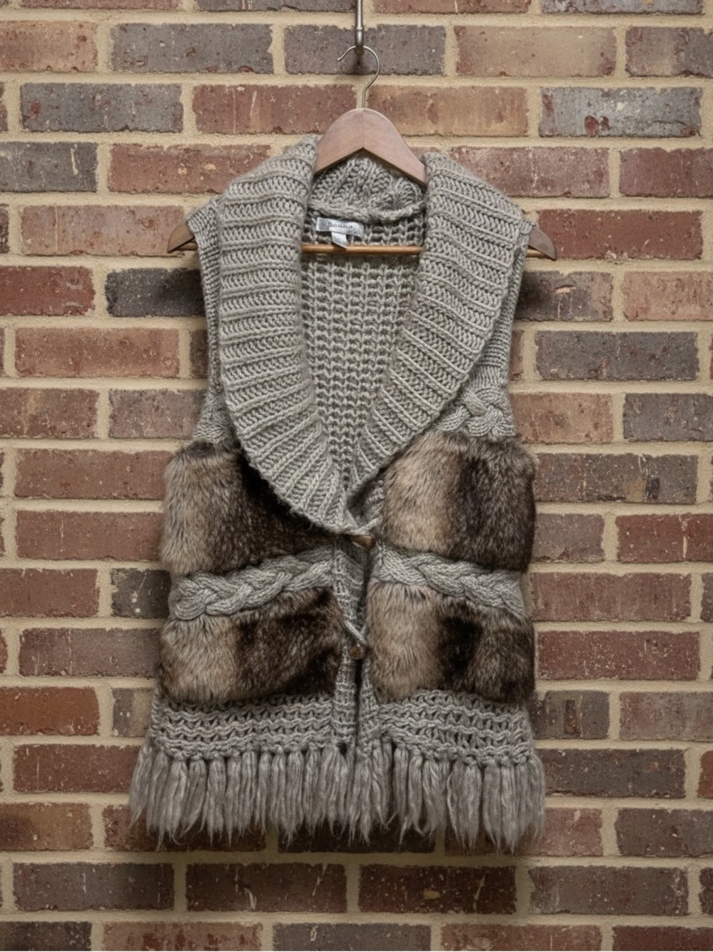 Vintage Dressbarn Faux Fur Alpaca Wool Blend Knit Sweater Vest Size M